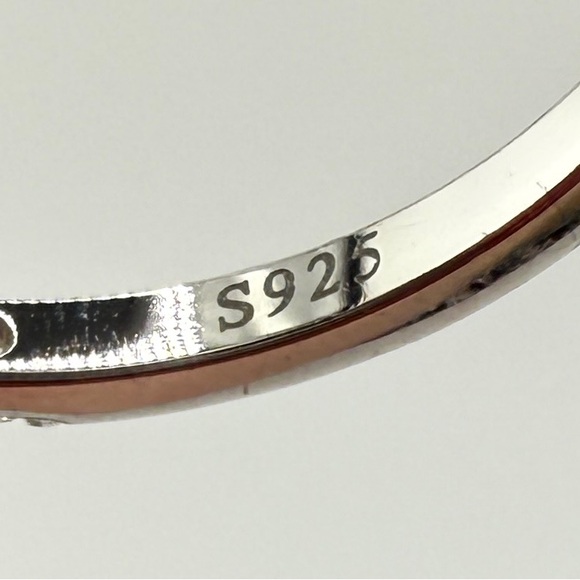 Genuine Emerald Solitaire Ring Pave’ Side Stones 1 ct NIB Size 7 - Picture 12 of 14